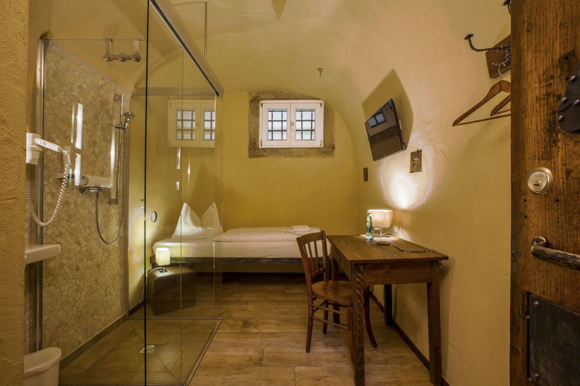 Knast-Hotel Fronfeste Amberg Bagian luar foto