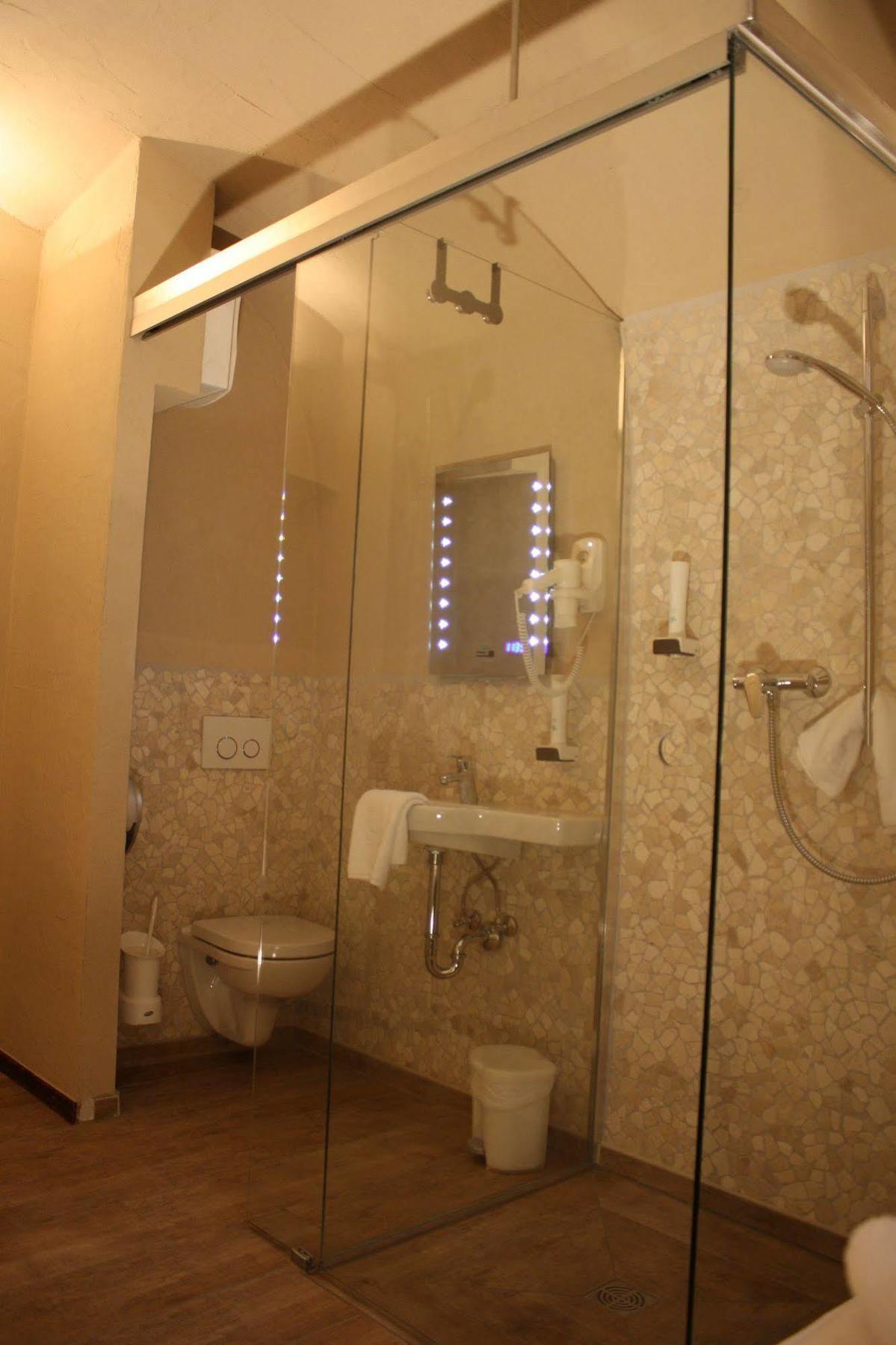 Knast-Hotel Fronfeste Amberg Bagian luar foto