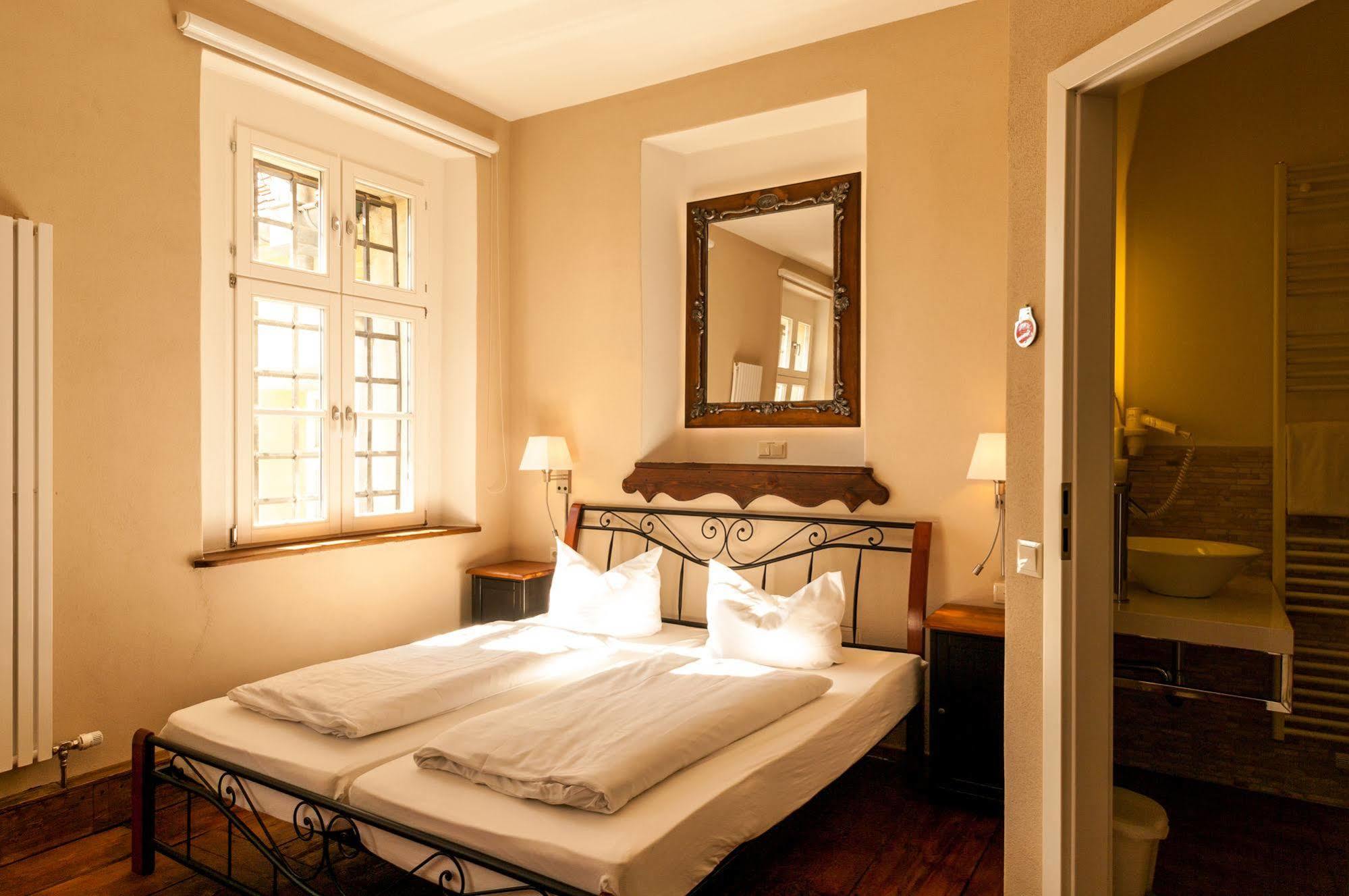 Knast-Hotel Fronfeste Amberg Bagian luar foto